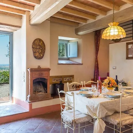 Villa La Loggetta 6 *