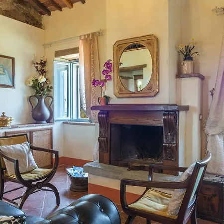 Villa La Loggetta 6 *